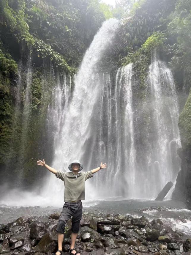 佳辉在印尼龙目岛